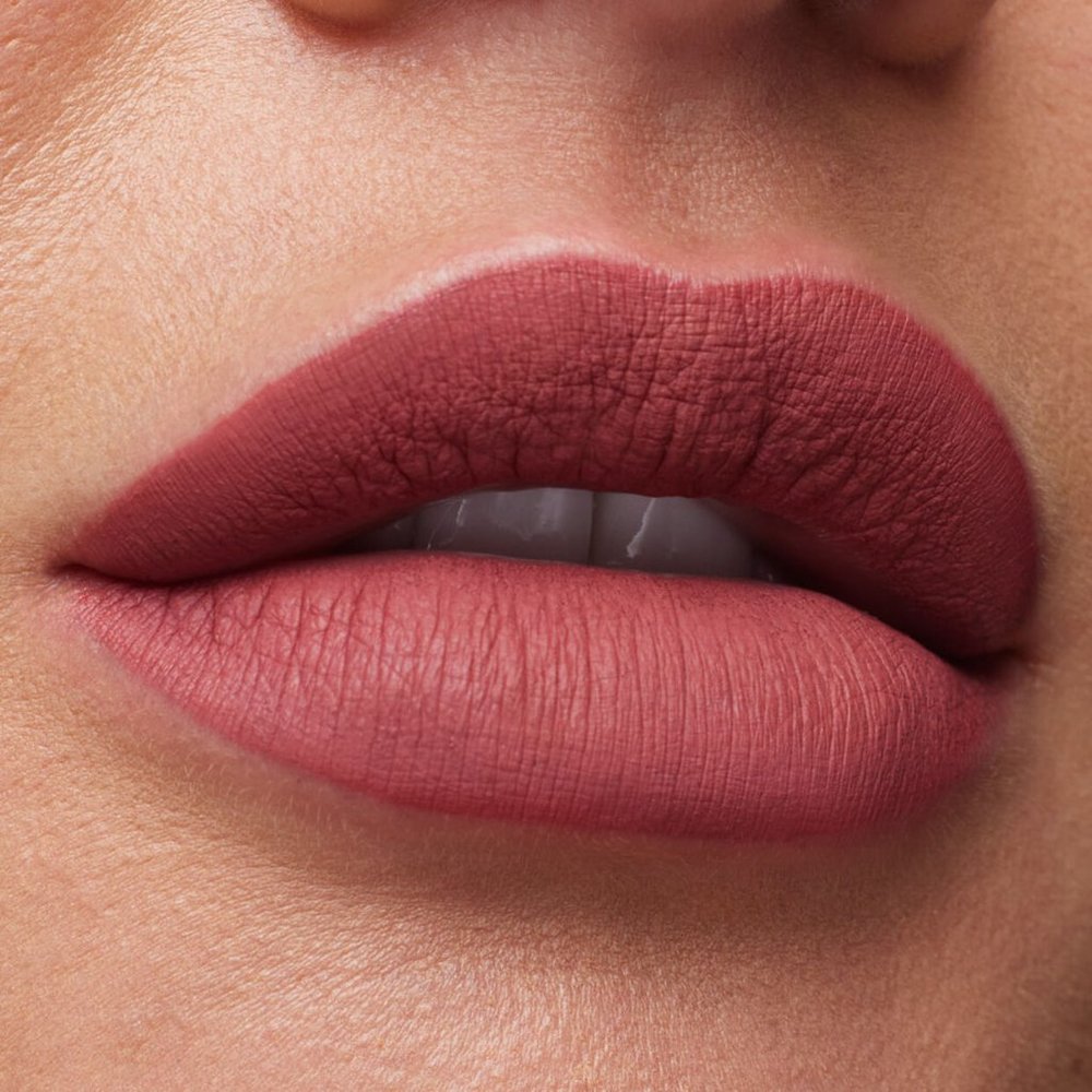 Huda Beauty Liquid Matte Ultra-Comfort Transfer-Proof Lipstick in Bombshell - Picture 5 of 5